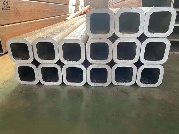 ASTM A500 ÜREGES SZEKCIÓK